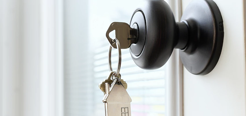 Bifold Door Knob Replacement in Hacienda Heights, California